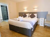 The king ensuite bedroom of Ashwood.  Both bedrooms can be made up as kings or twins.